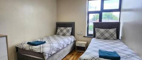 1 bedroom, iron/ironing board, free WiFi, bed sheets