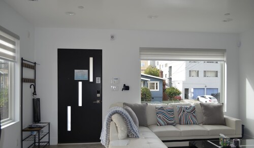 Dimond Abode Vacation Rental