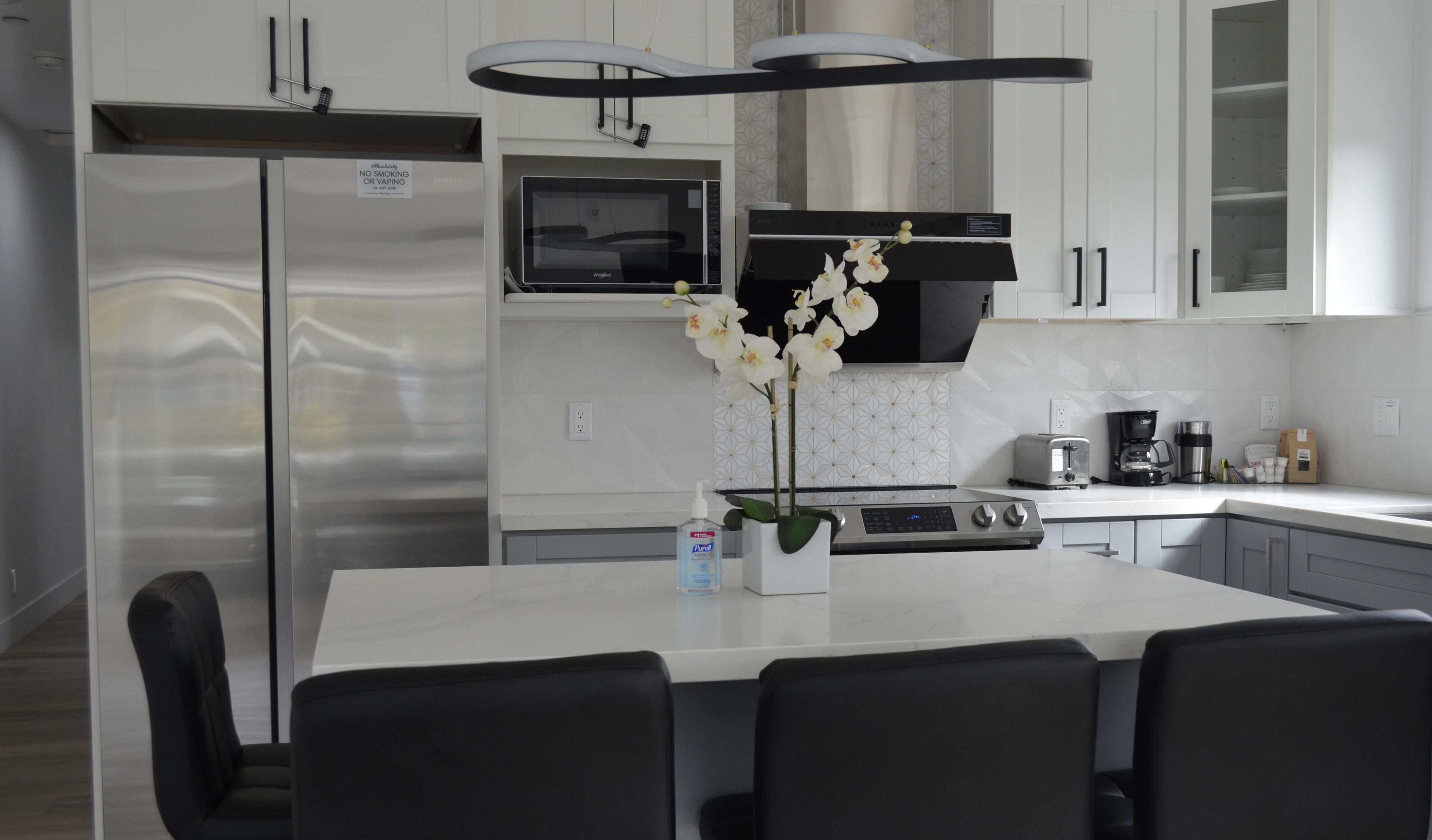 Deluxe-hus | Privat køkken | Køleskab/fryser i fuld størrelse, mikrobølgeovn, ovn, kogeplade