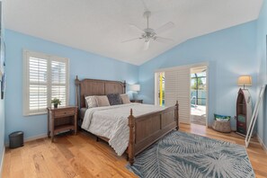 3 bedrooms, iron/ironing board, free WiFi - Margaritaville - 3/2 w/ Private POOL & GOLF CART in The Village of Amelia (The Villages)