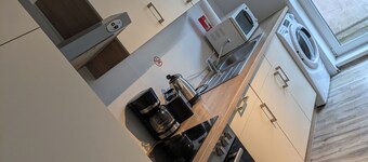 NestOaseWHV 城市與南海灘之間的房間