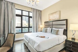 2 bedrooms, iron/ironing board, WiFi