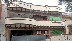 施設の正面