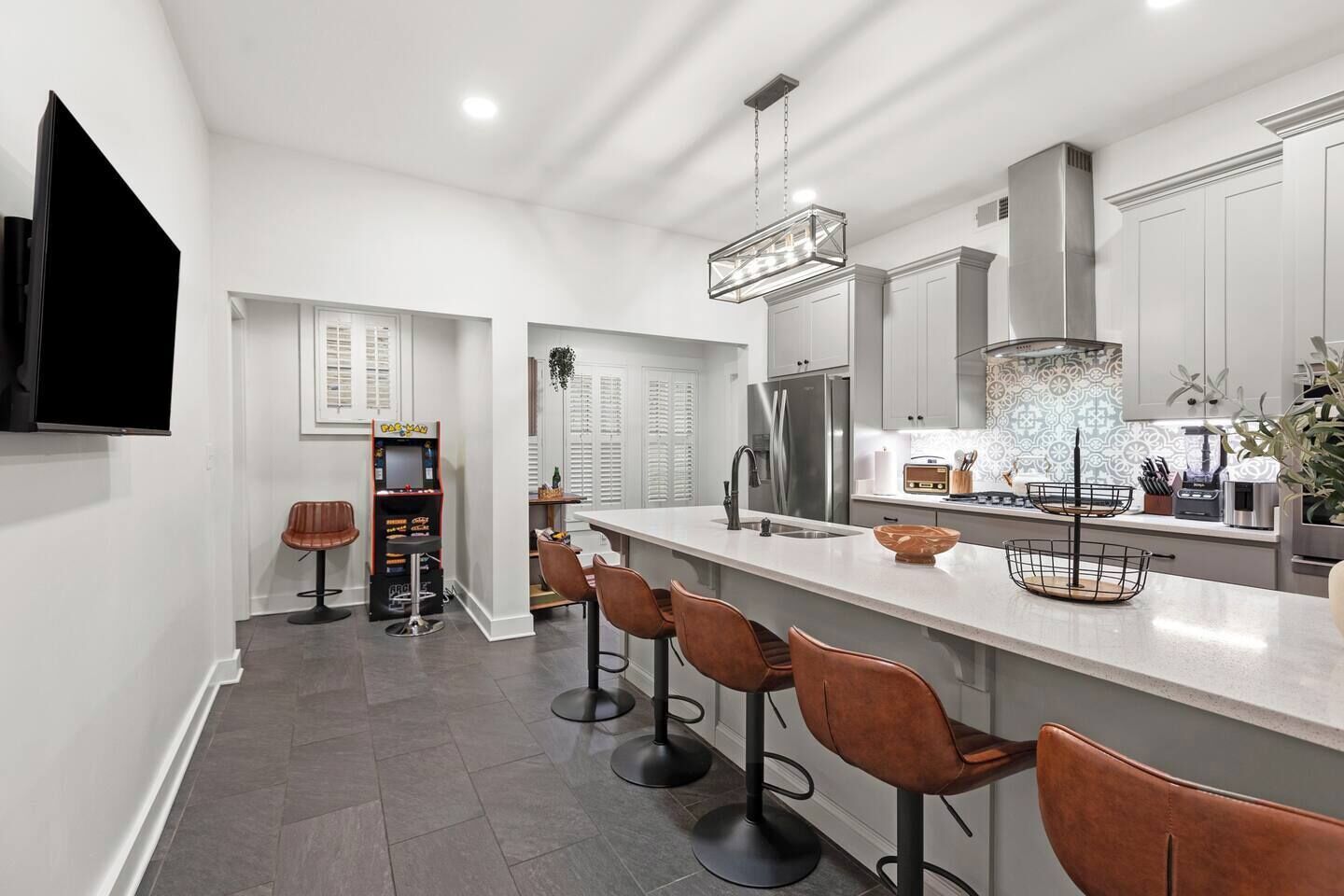 Kylskåp, mikrovågsugn, ugn och spishäll