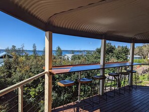 屋外ダイニングエリア