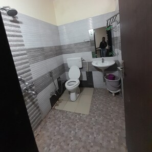 Double Room | Bathroom