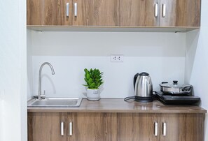 Quarto casal luxo, 1 cama King | Cozinha privada