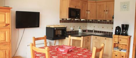 Huoneisto | Ruokailu