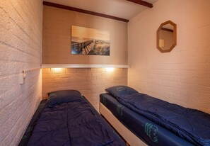 2 bedrooms, free WiFi, bed sheets - Bungalowpark Simpelveld - Schakel 16 (Simpelveld)