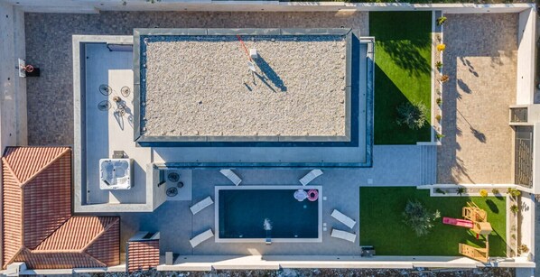 Unclassified image, 1 of 42, button - Villa Jollie ZadarVillas (Miranje)