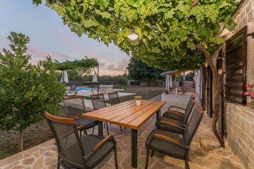 Villa Vitis ZadarVillas