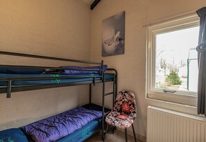 2 dormitorios, wifi gratis, ropa de cama
