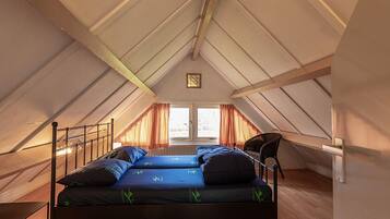 3 bedrooms, free WiFi, bed sheets