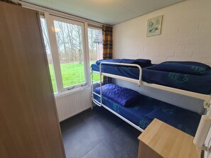 3 bedrooms, free WiFi, bed sheets
