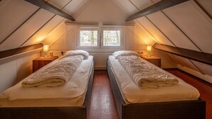2 多间卧室、免费 WiFi、床单