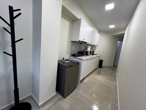 Apartment, City View | Private kitchen | Espresso maker, coffee/tea maker, electric kettle, toaster