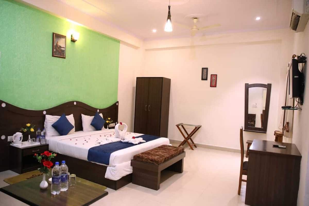 Deluxe Room | 1 bedroom, free WiFi