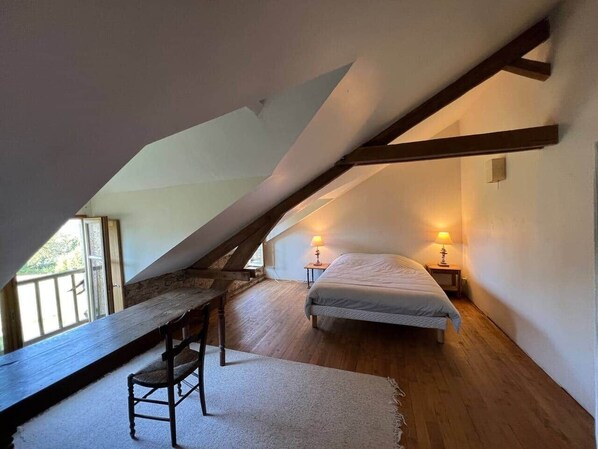9 Schlafzimmer, Bügeleisen/Bügelbrett, kostenloses WLAN, Bettwäsche