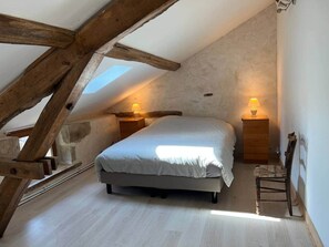 9 bedrooms, iron/ironing board, free WiFi, bed sheets