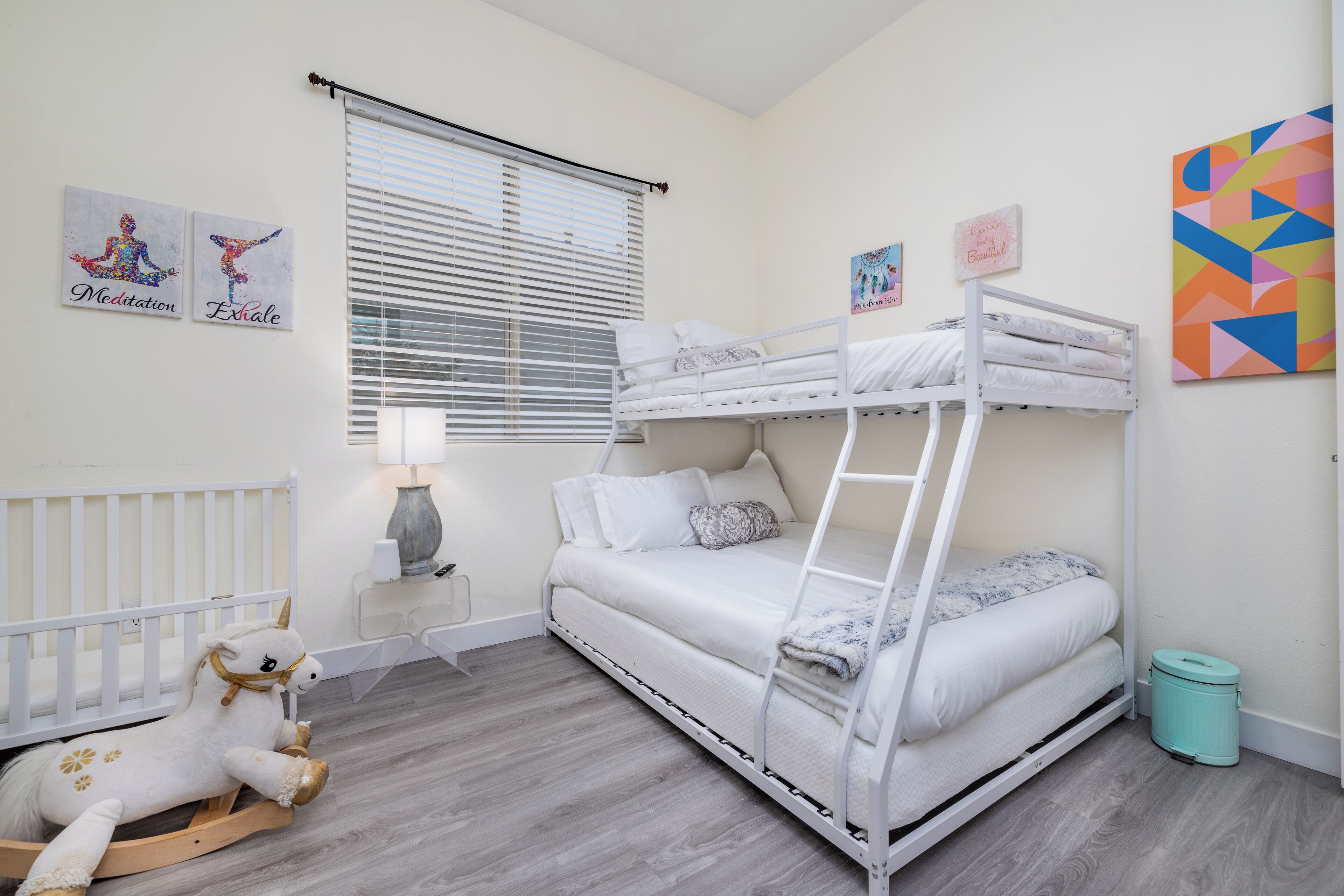 4 Schlafzimmer, Bügeleisen/Bügelbrett, WLAN, Bettwäsche