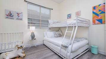 4 Schlafzimmer, Bügeleisen/Bügelbrett, WLAN, Bettwäsche