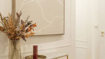 Apartment | Living area | Flat-screen TV