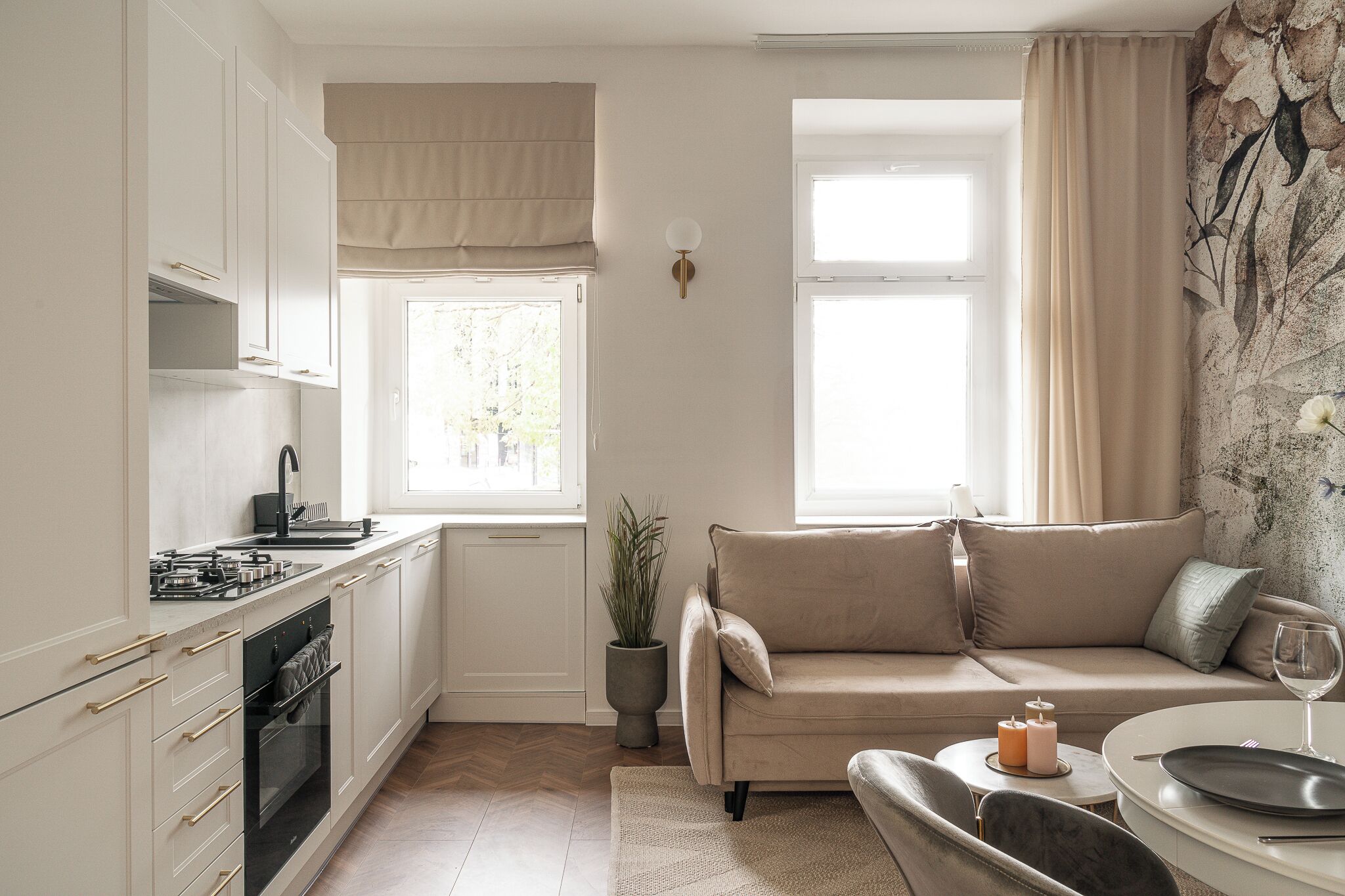 Apartment | Living room | Flat-screen TV