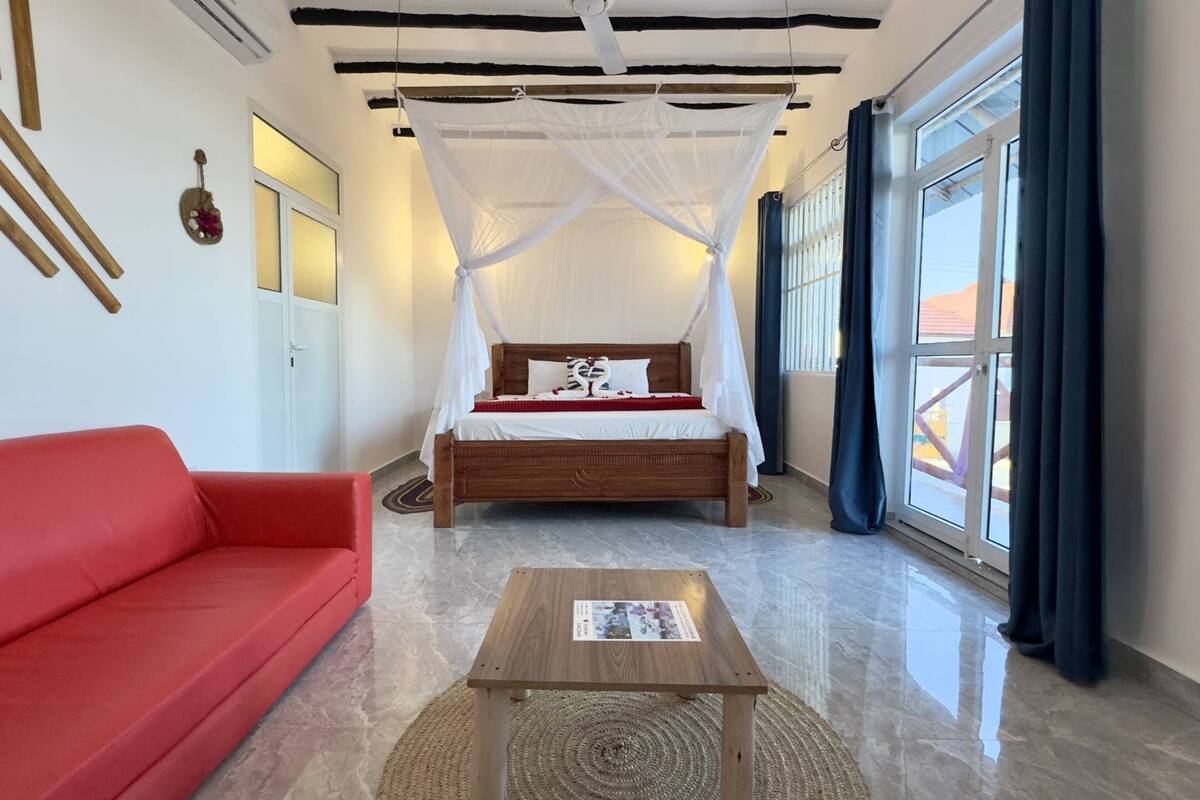 Deluxe Double Room, 1 King Bed, Ocean View