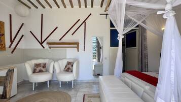 Chambre Deluxe double, balcon, vue sur la piscine