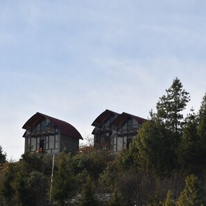 Πρόσοψη καταλύματος