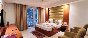 The Angel Hotel And Suites