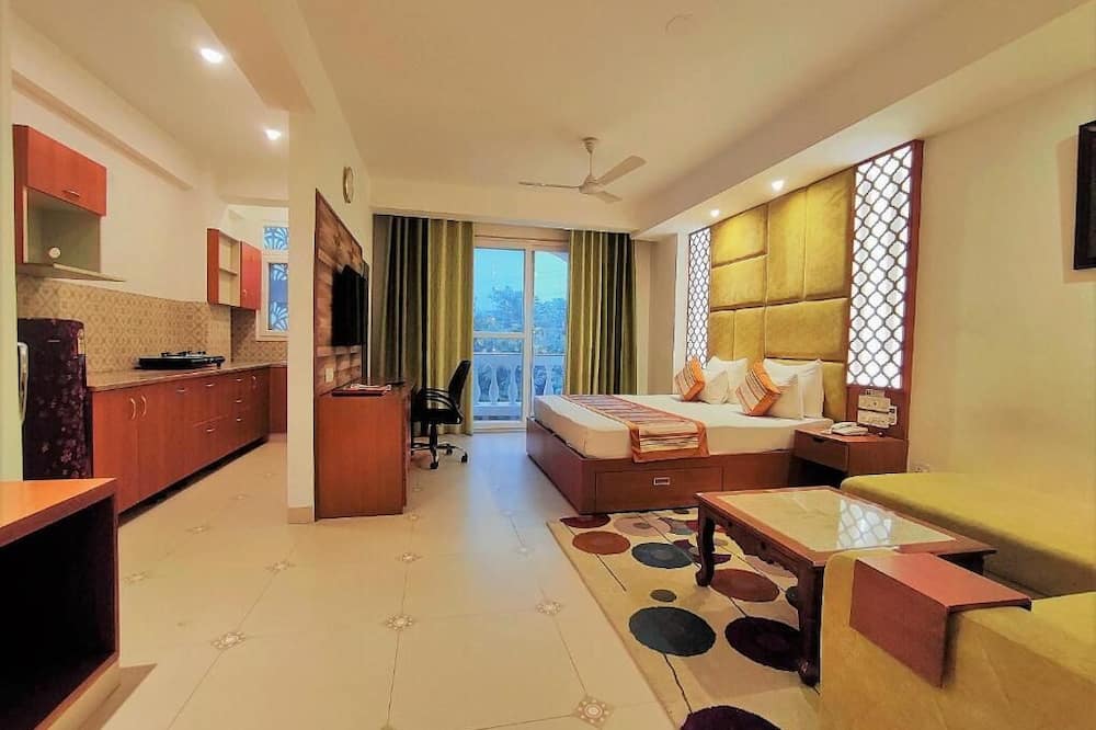The Angel Hotel And Suites