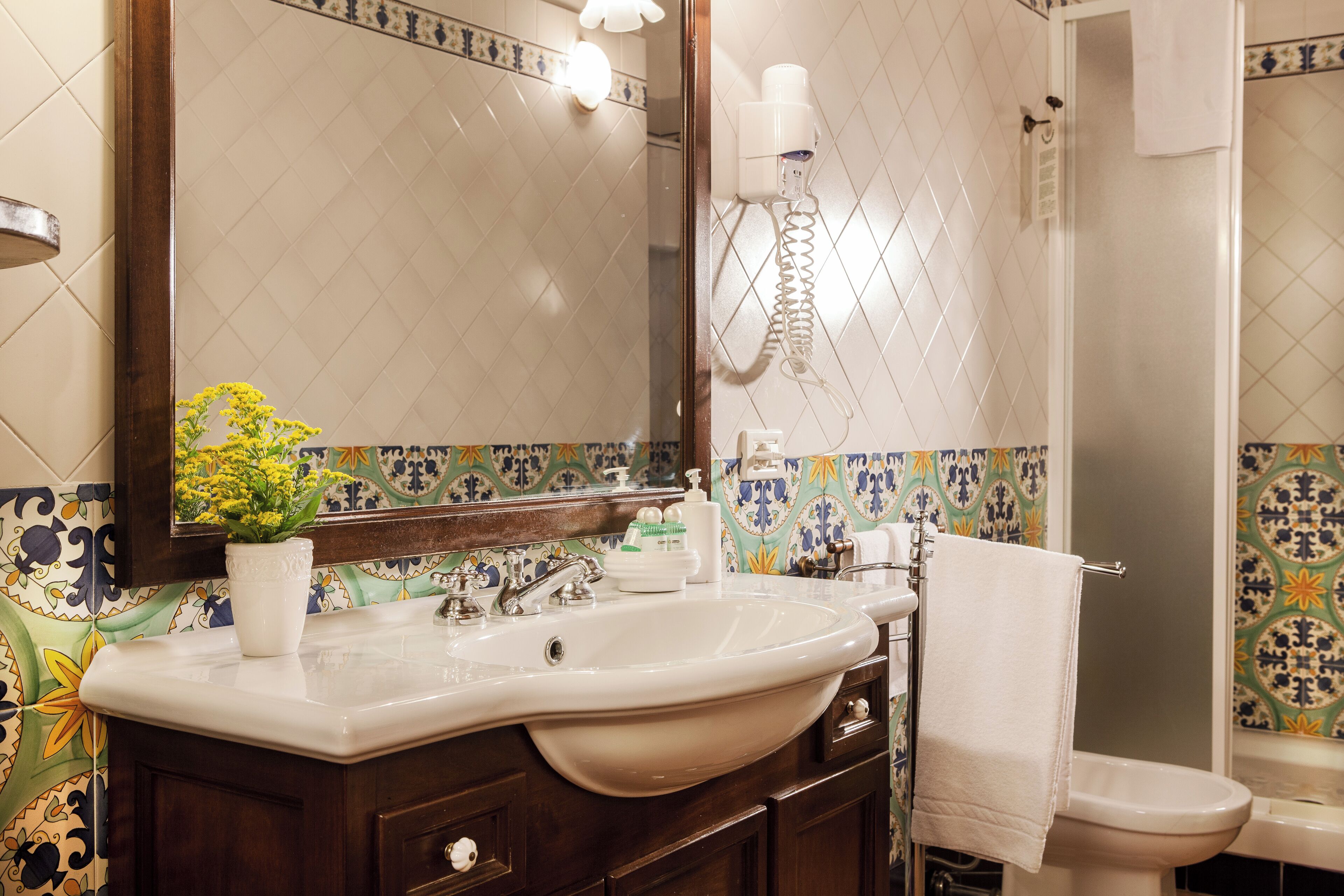 Comfort Condo, Garden View | Bathroom | Soap, toilet paper