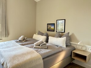 1 bedroom, iron/ironing board, free WiFi