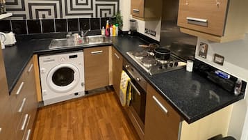 Apartment | Private kitchen | Fridge, microwave, oven, stovetop