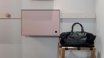 In-room safe, laptop workspace, blackout drapes, free WiFi