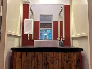 Tovalloles, sabó i xampú 