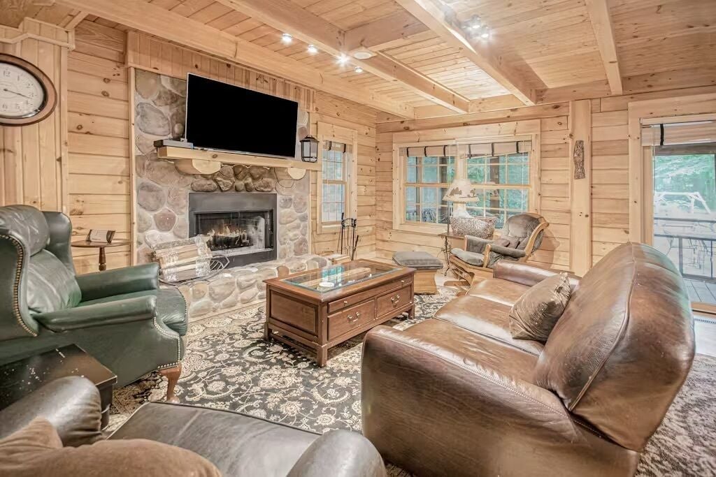 Télévision, cheminée