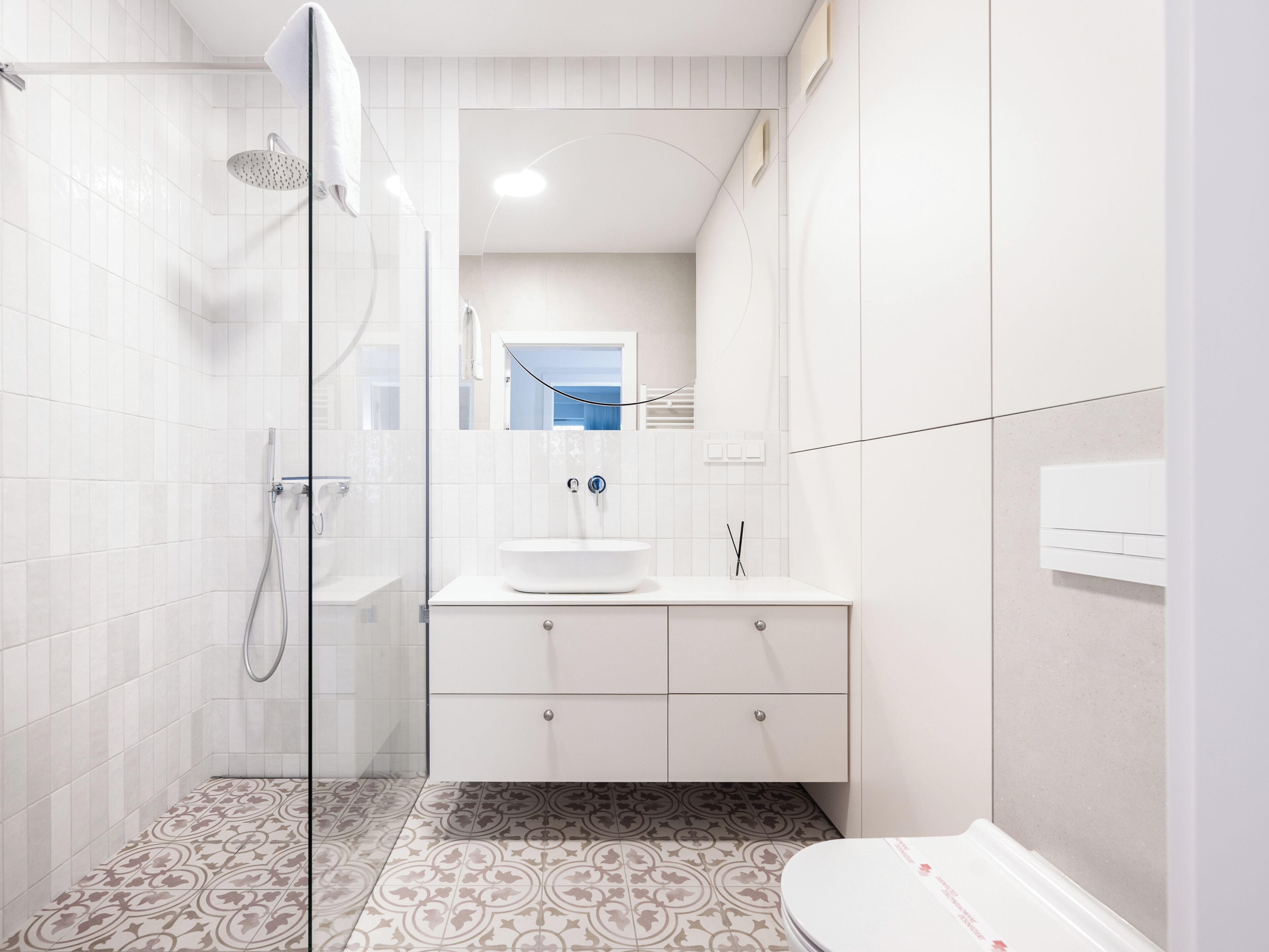 Appartement, balkon | Badkamer