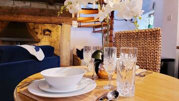 House | 1 bedroom, desk, Internet