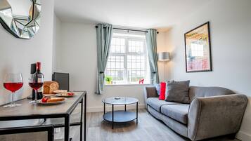 2 bedrooms, Internet