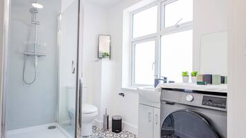 2 bedrooms, Internet