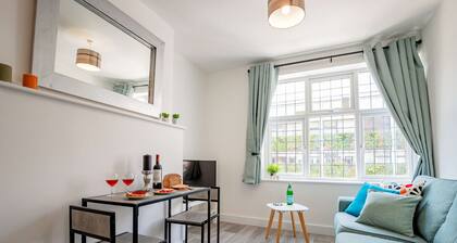 Host Stay Croydon Road Dwelling