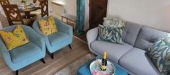 Host Stay Clara Cottage