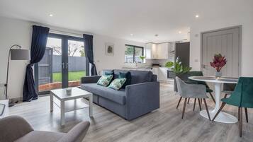 House | 3 bedrooms, Internet