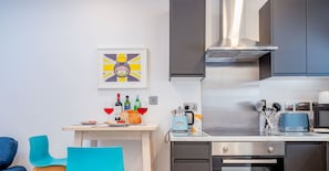 House - Host Stay Croydon Road Abode (Caterham)
