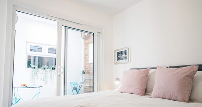 Host Stay Croydon Road Abode