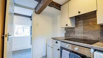 Apartment | 2 bedrooms, Internet