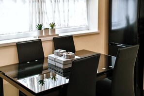 4 chambres, bureau, Internet