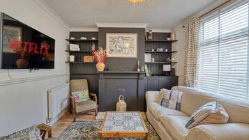 2 bedrooms, Internet